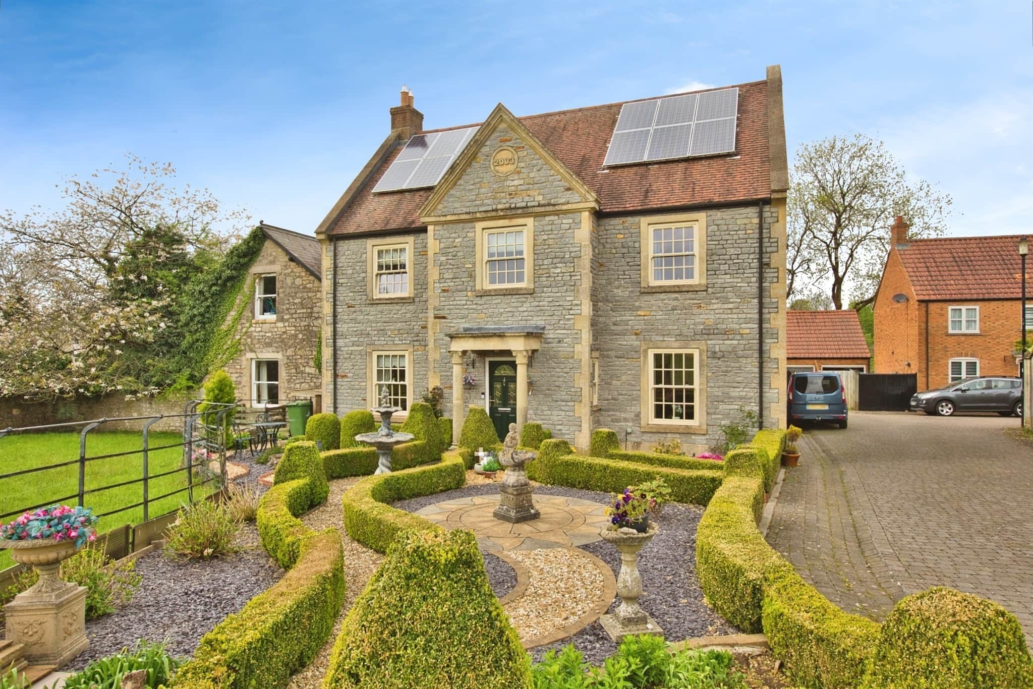 Property photo 0