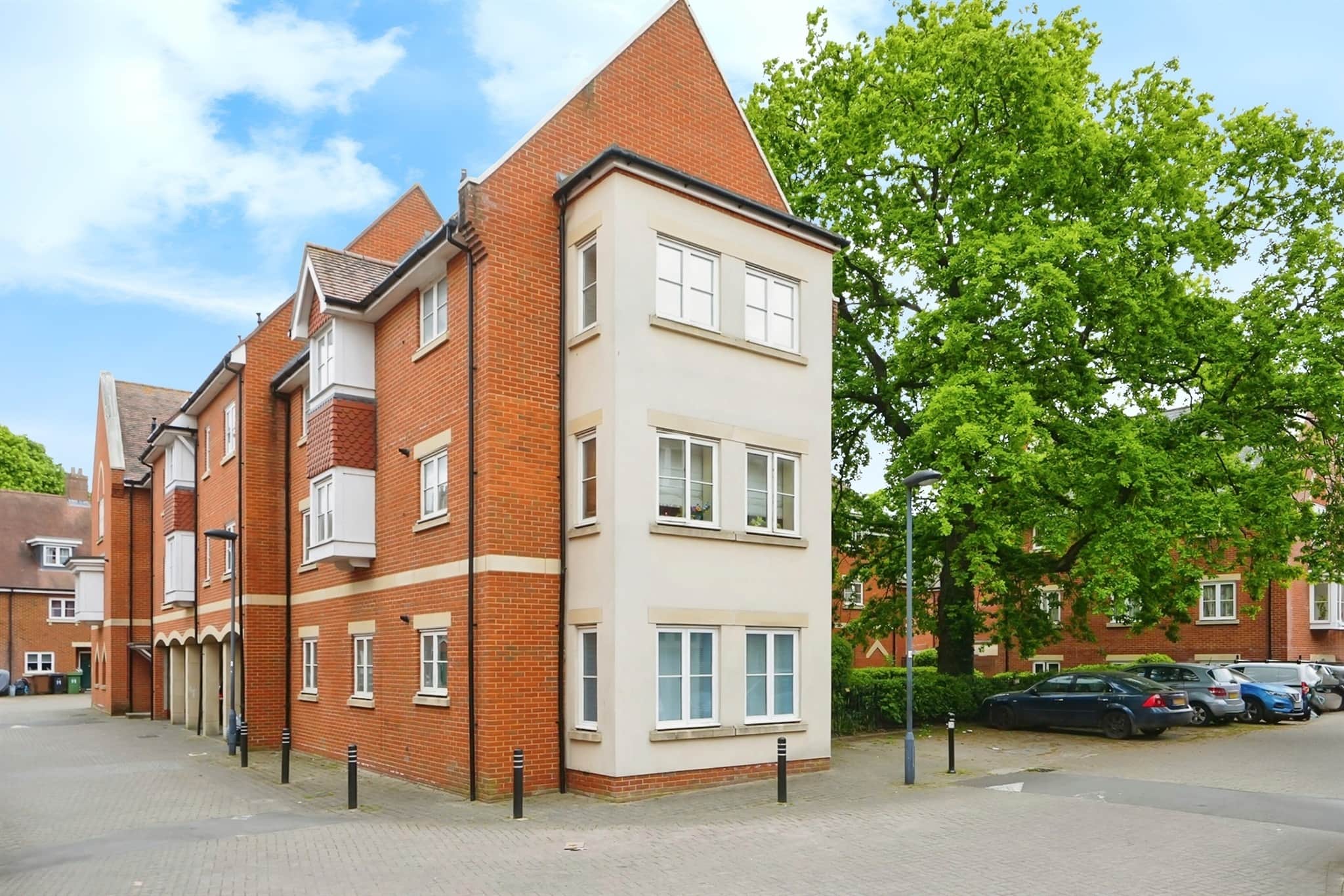 Property photo 0