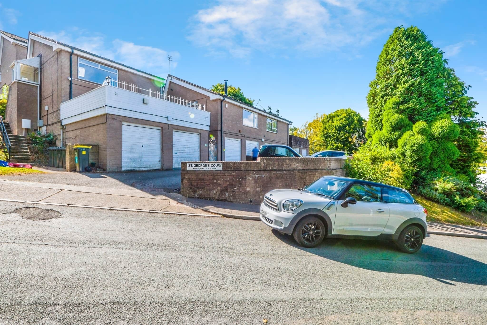 Property photo 0