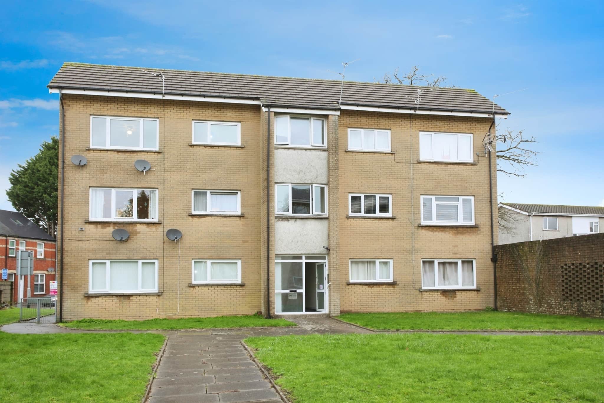 Property photo 0