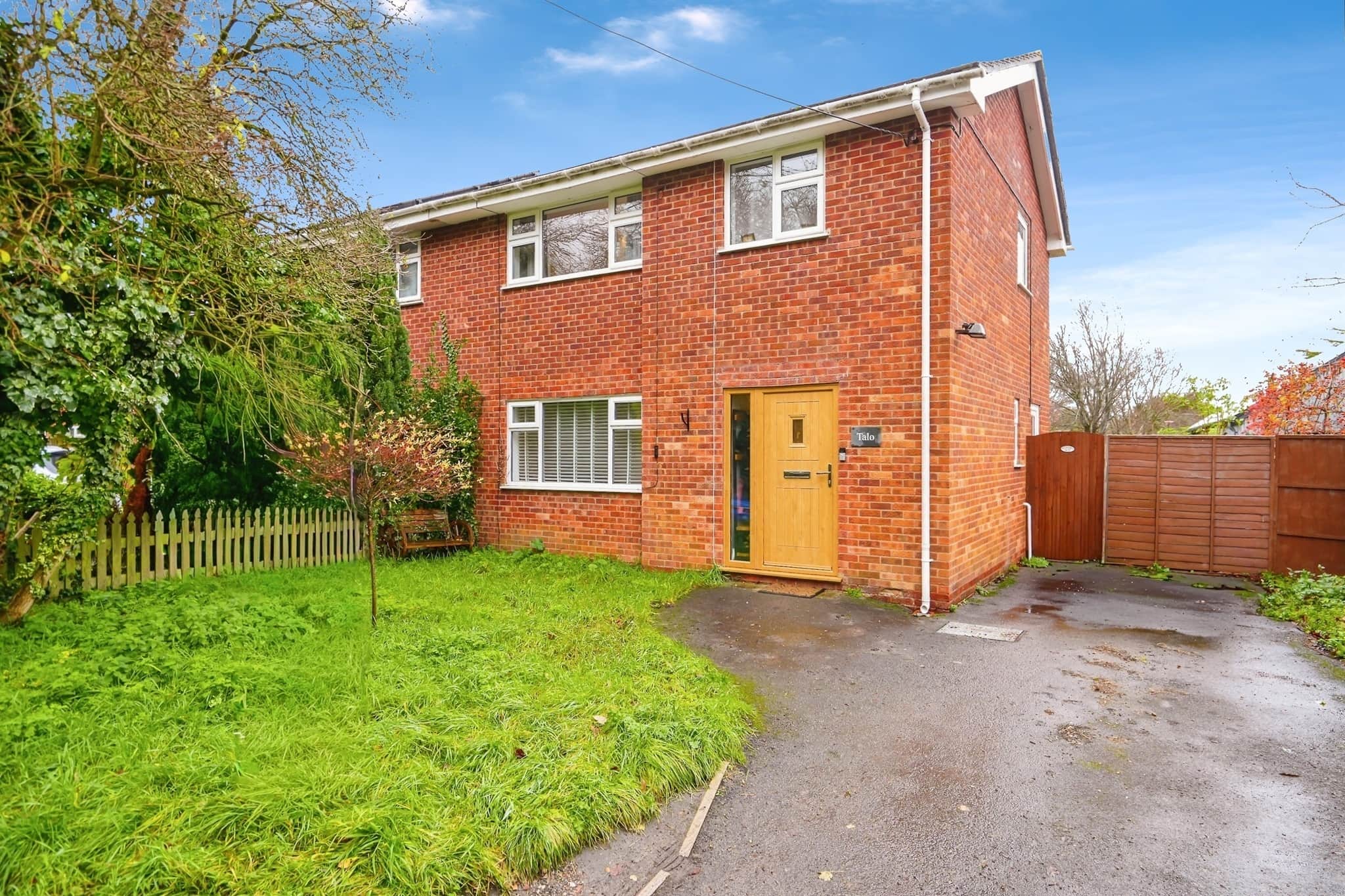 Property photo 0