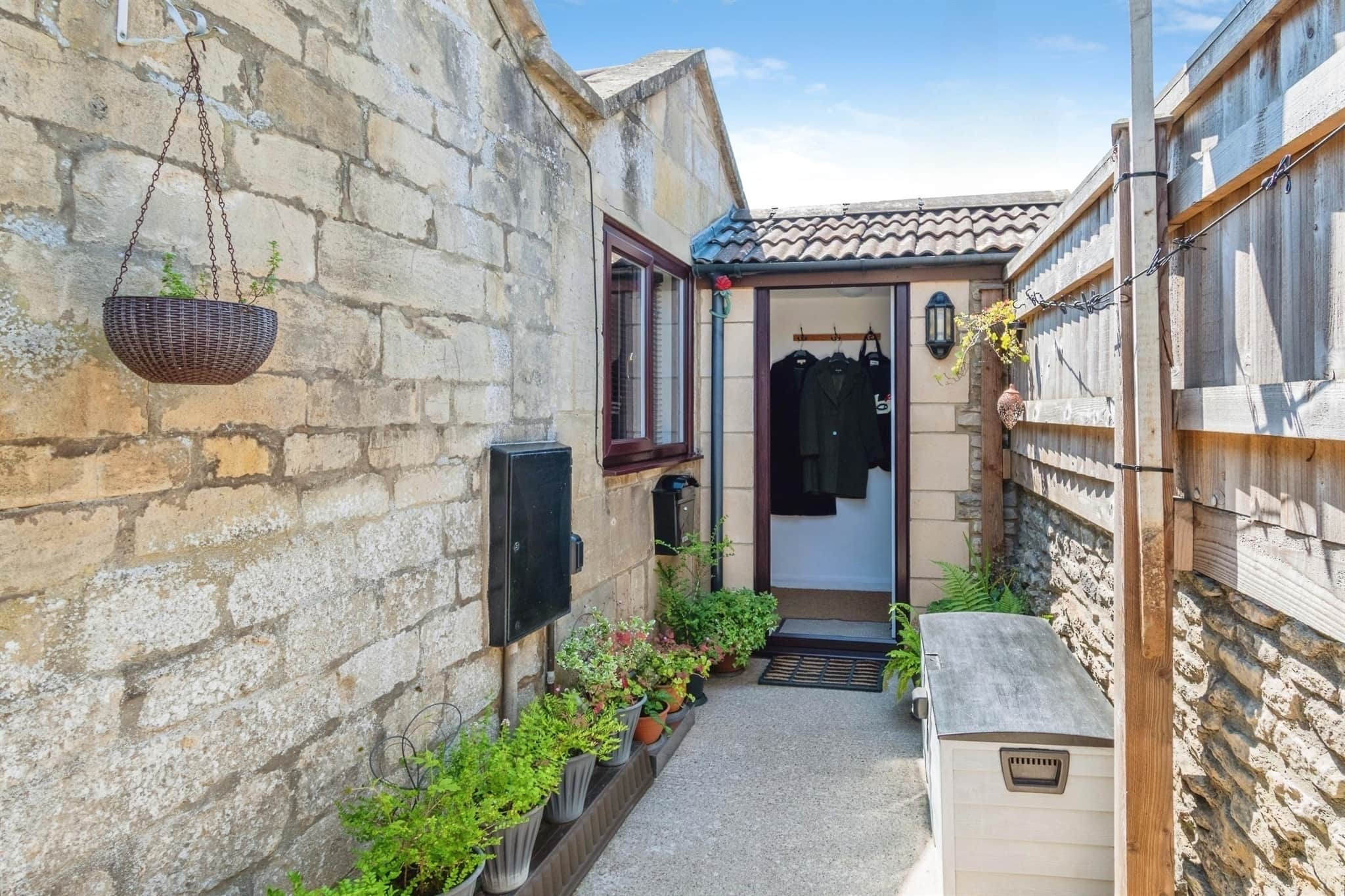 Property photo 0