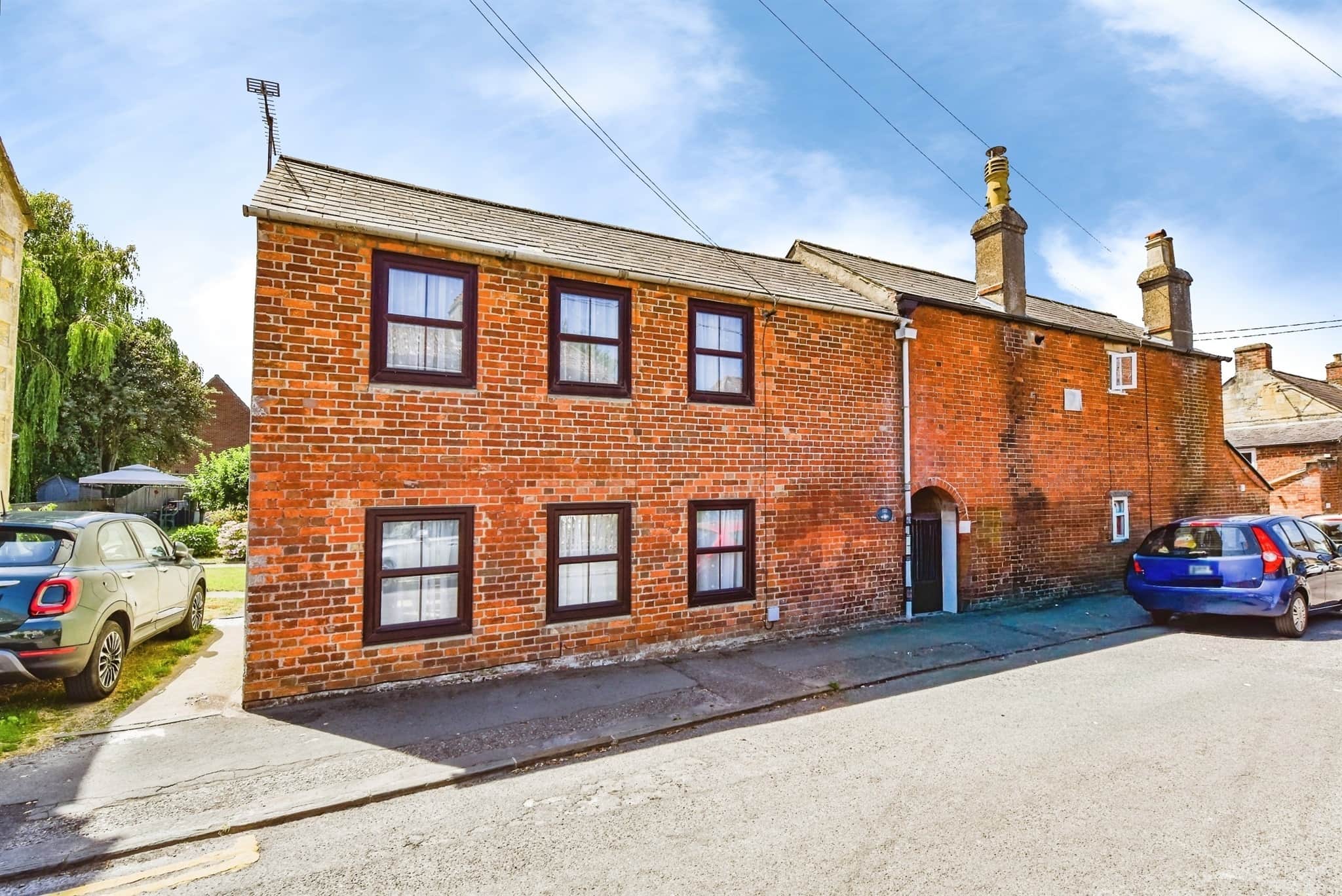 Property photo 0