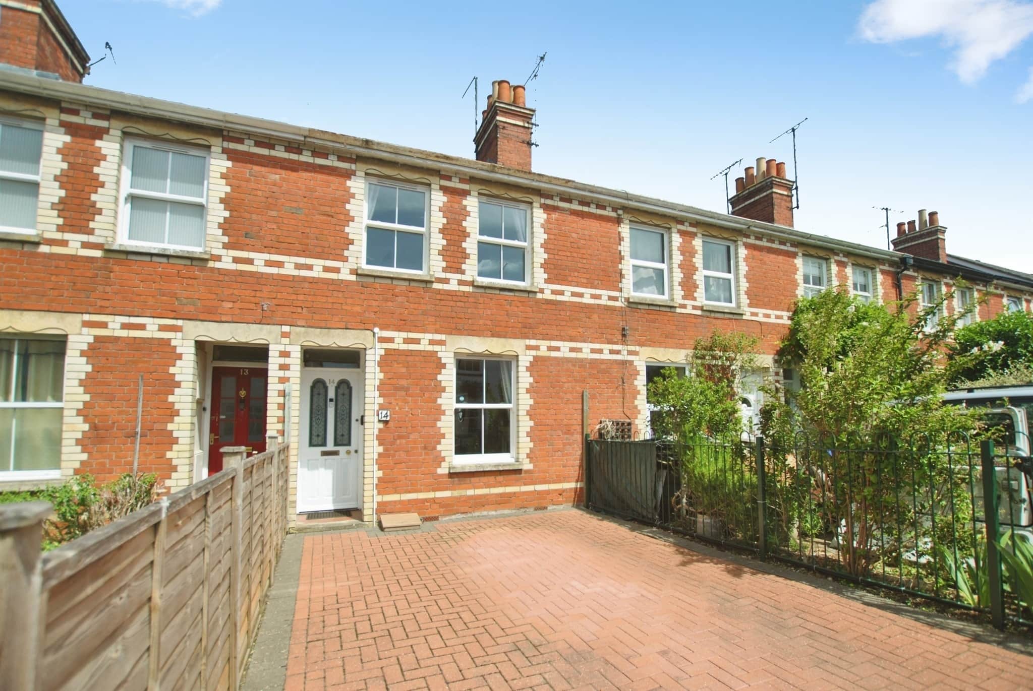 Property photo 0